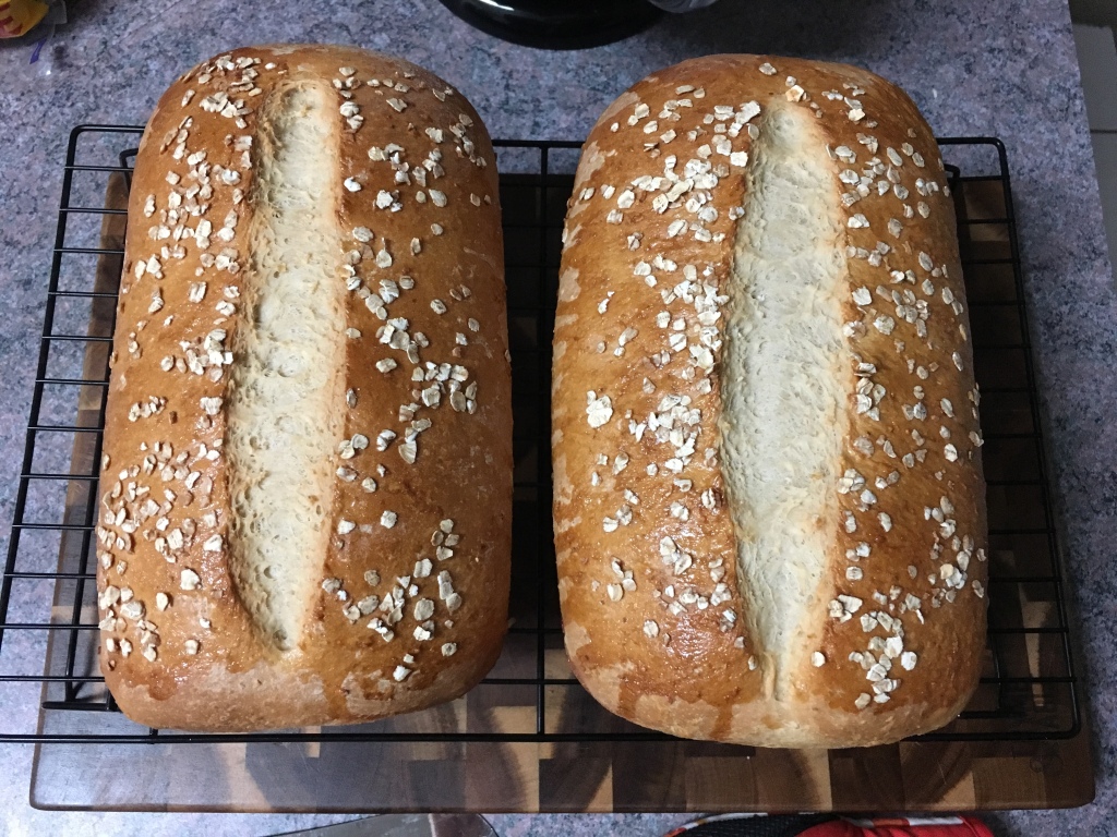 I baked something: Honey Oat Bread